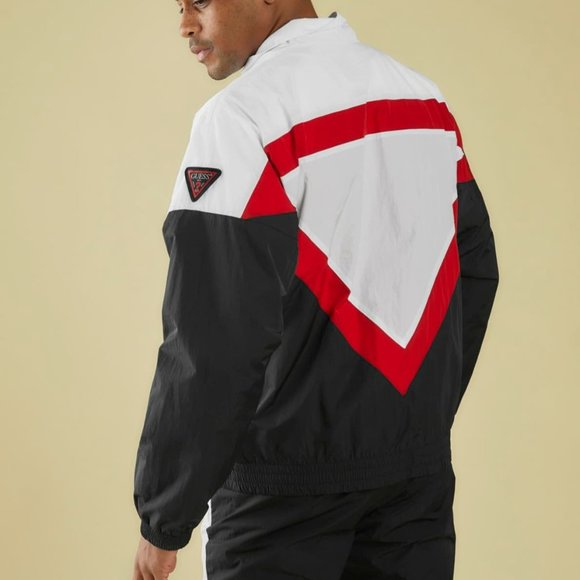 New GUESS Men's Sporty Triangle Logo Windbreaker - Picture 3 of 9